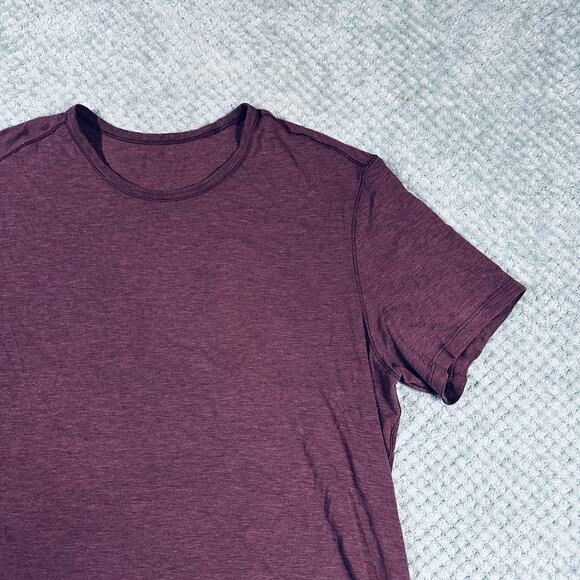 LULULEMON Dark Maroon Short Sleeve Activewear Tshirt Mens M Fitted Light - Picture 2 of 6